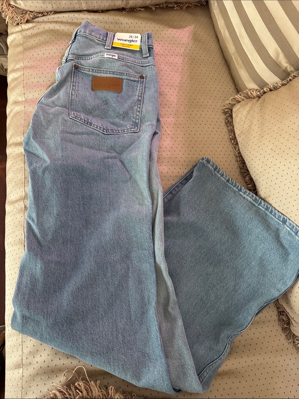 Wrangler Women's Light Blue High-Rise flare Jeans